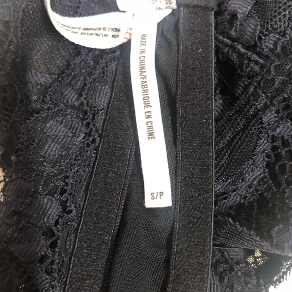 Free people intimately Dark Navy Lace Bralette size S/P - Picture 5 of 8